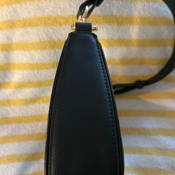 Small Black Crescent Shoulder Bag Roma by Freja New York - Picture 5 of 9